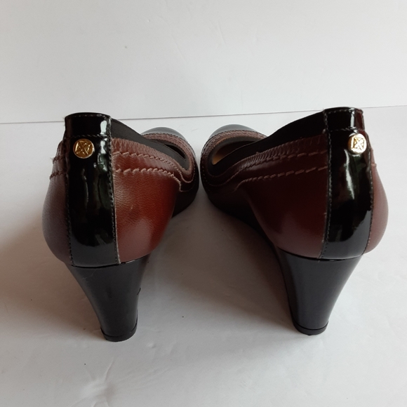 Antonio Melani Black Brown round toe wedge - Picture 3 of 8